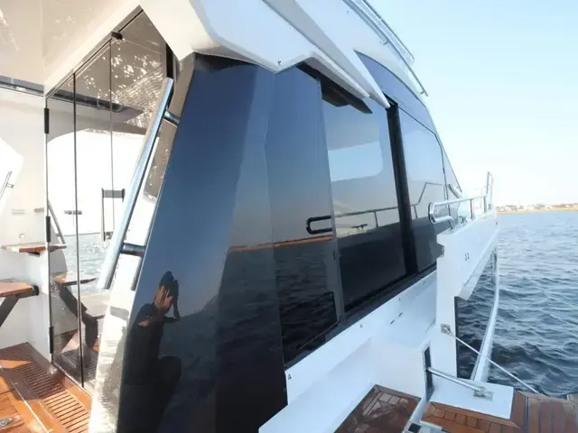 Galeon 400 Fly