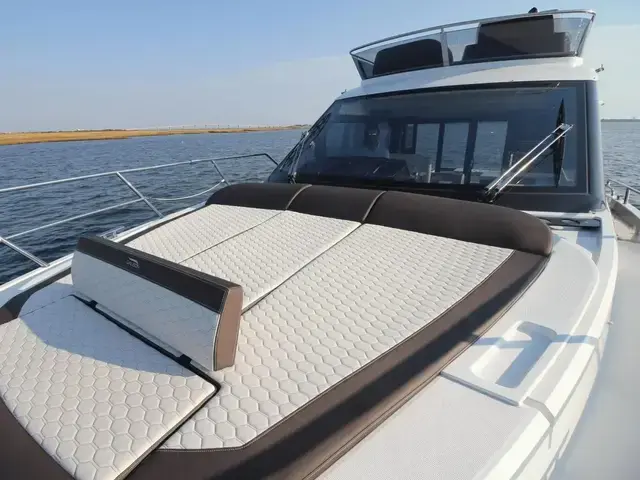 Galeon 400 Fly