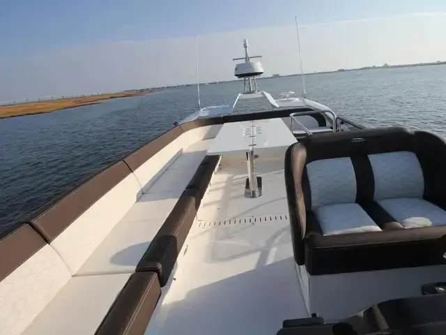 Galeon 400 Fly