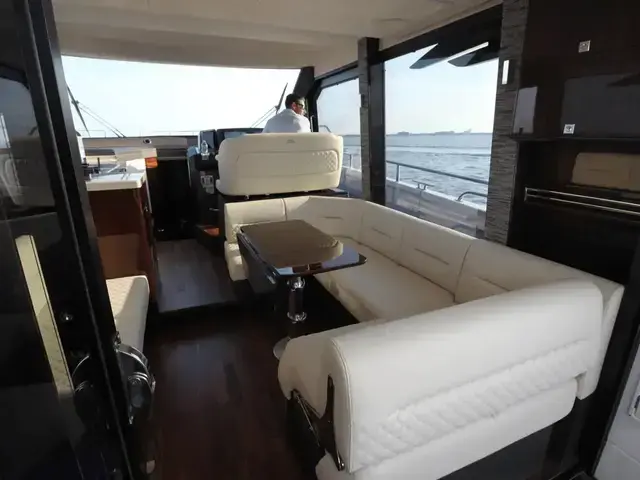 Galeon 400 Fly