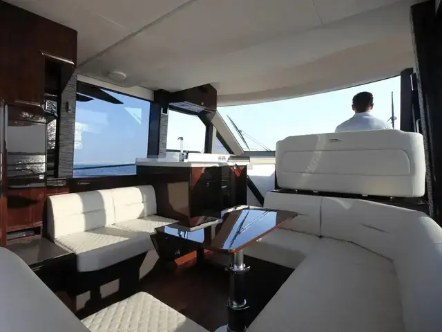 Galeon 400 Fly