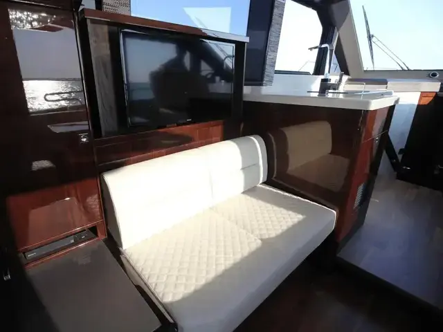 Galeon 400 Fly