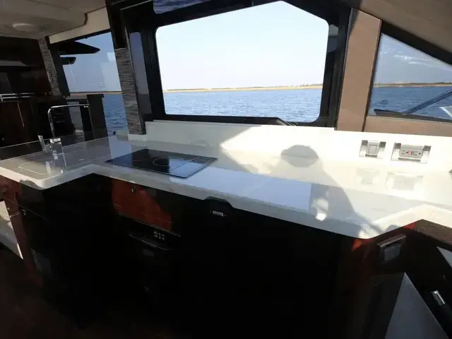 Galeon 400 Fly