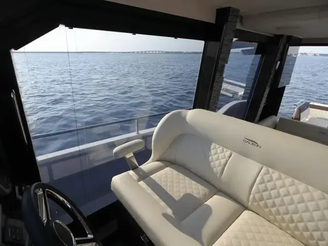 Galeon 400 Fly