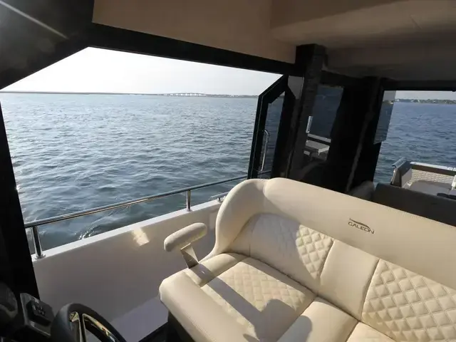 Galeon 400 Fly