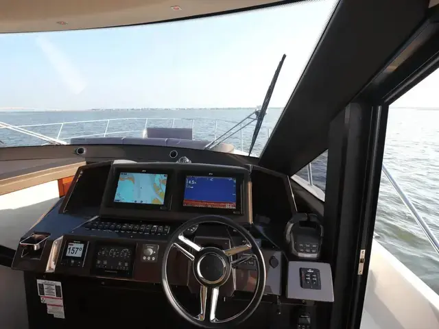 Galeon 400 Fly