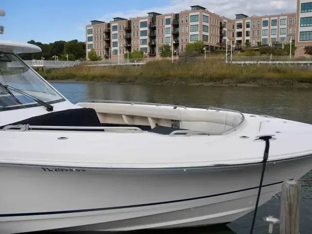 Boston Whaler 350 Realm