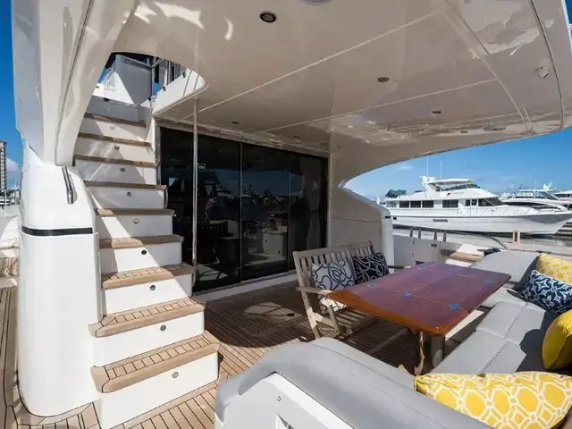 Princess Flybridge 72 Motor Yacht