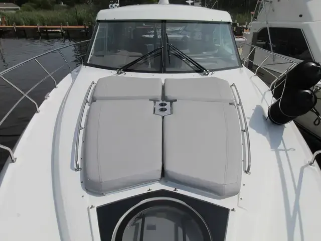 Cruisers Yachts 45 Cantius