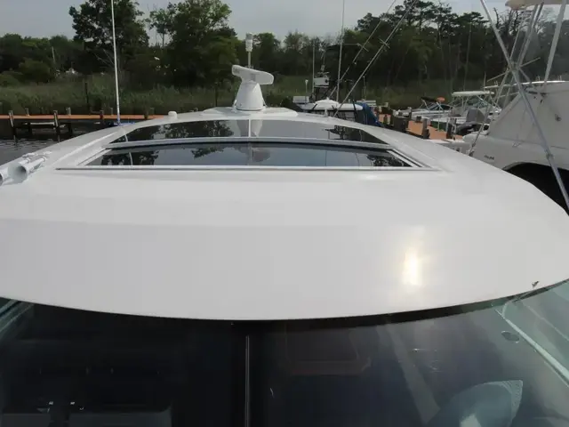 Cruisers Yachts 45 Cantius