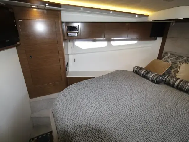 Cruisers Yachts 45 Cantius