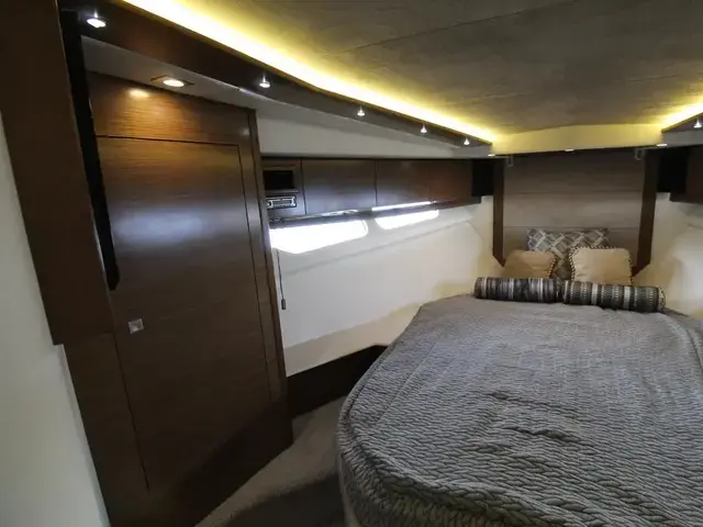 Cruisers Yachts 45 Cantius