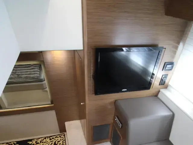 Cruisers Yachts 45 Cantius