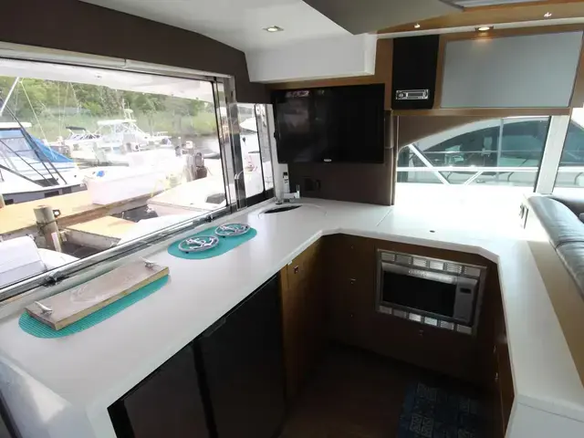 Cruisers Yachts 45 Cantius