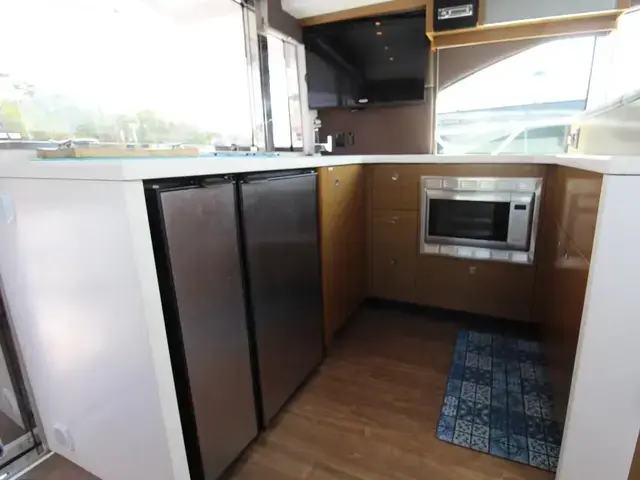 Cruisers Yachts 45 Cantius