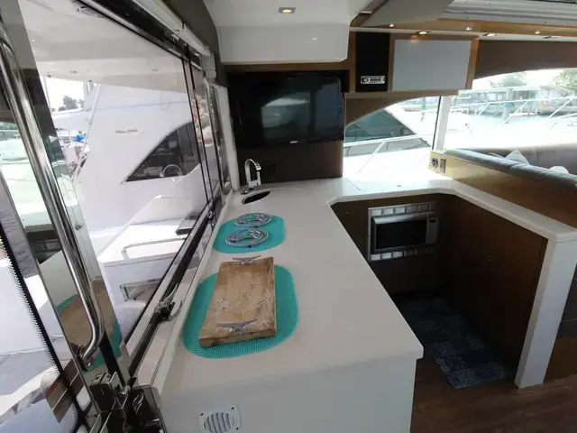 Cruisers Yachts 45 Cantius