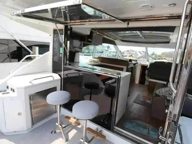 Cruisers Yachts 45 Cantius