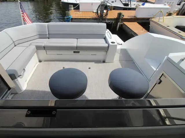 Cruisers Yachts 45 Cantius