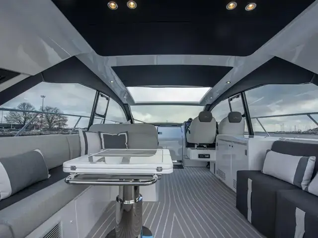 Azimut 51 Atlantis