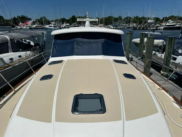 Sabre 48 Salon Express