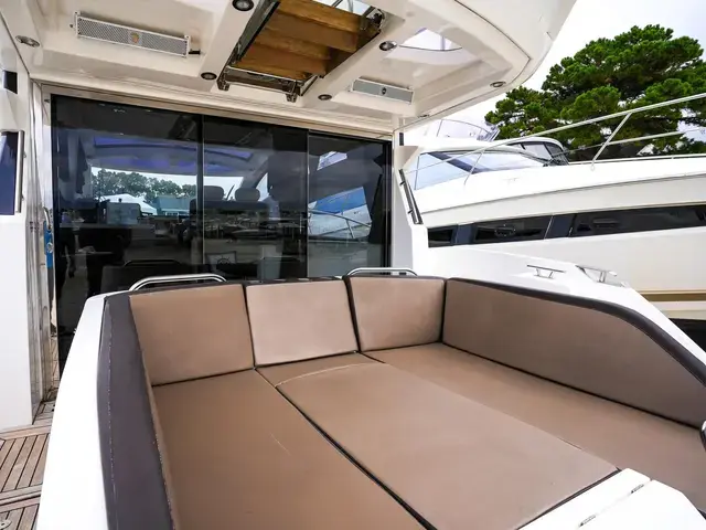 Galeon 43 SKY