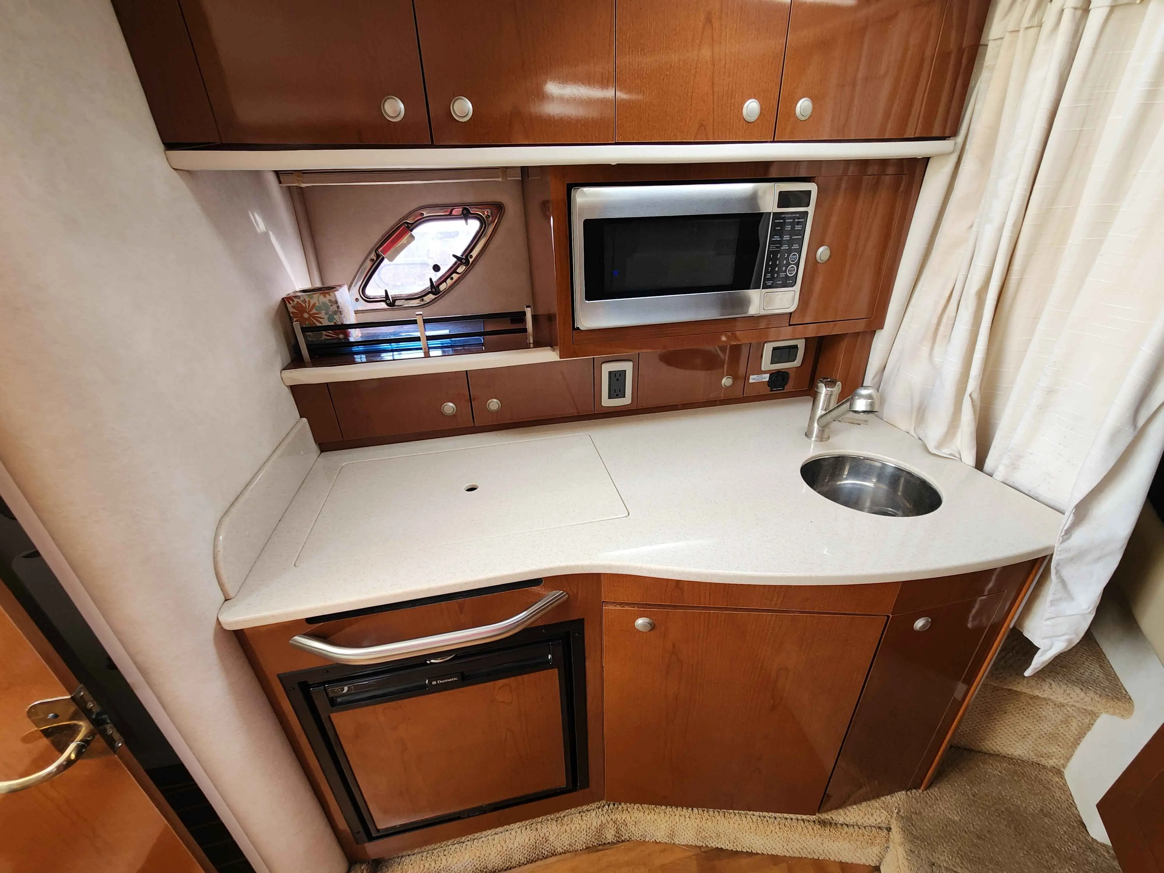 2009 Sea Ray 310 sundancer