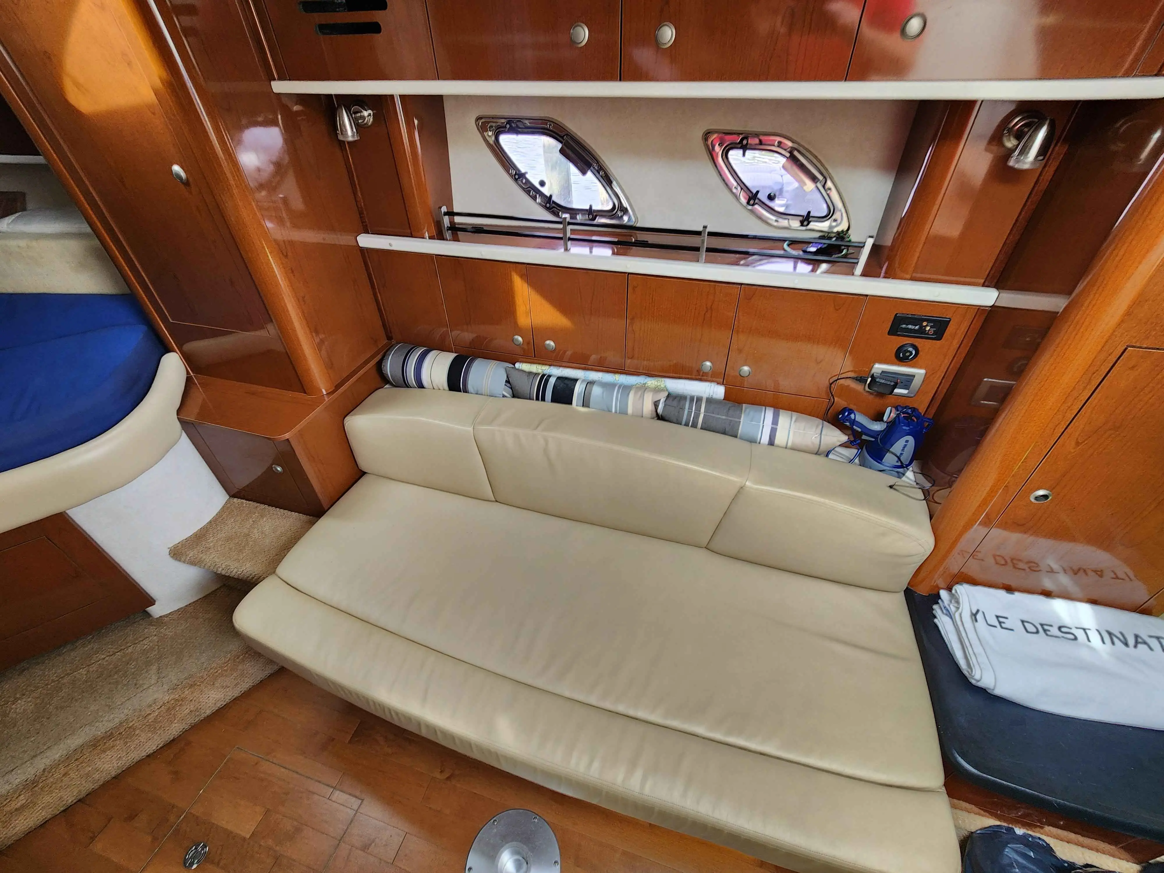 2009 Sea Ray 310 sundancer