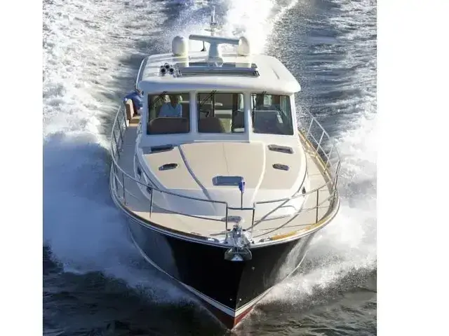 Sabre 48 Salon Express