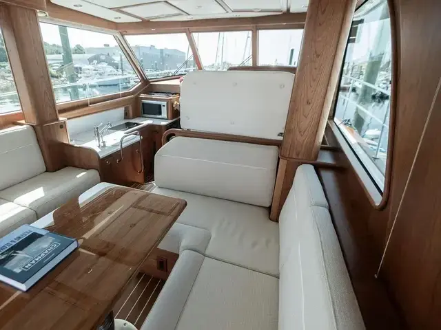 Sabre 43 Salon Express