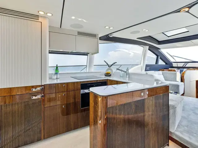 Fairline Phantom 65