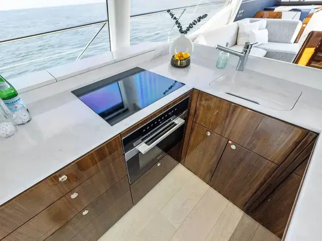 Fairline Phantom 65