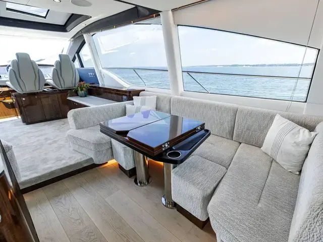 Fairline Phantom 65