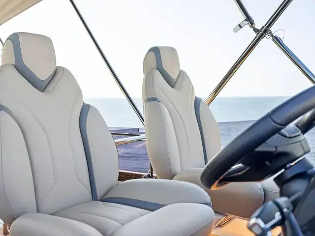 Fairline Phantom 65