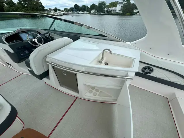 Regal 33 OBX