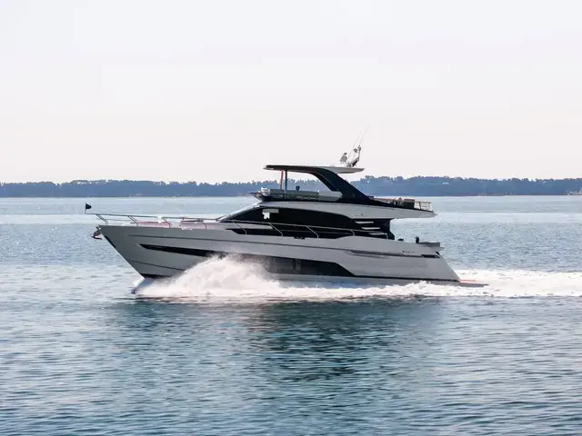 Fairline Squadron 68