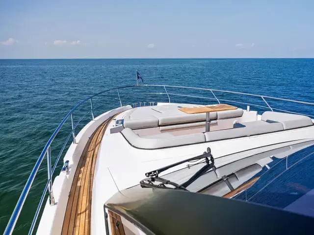 Fairline Squadron 68