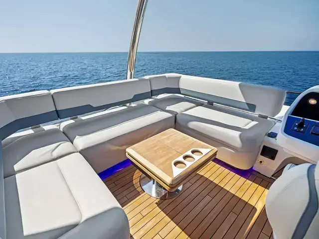 Fairline Squadron 68