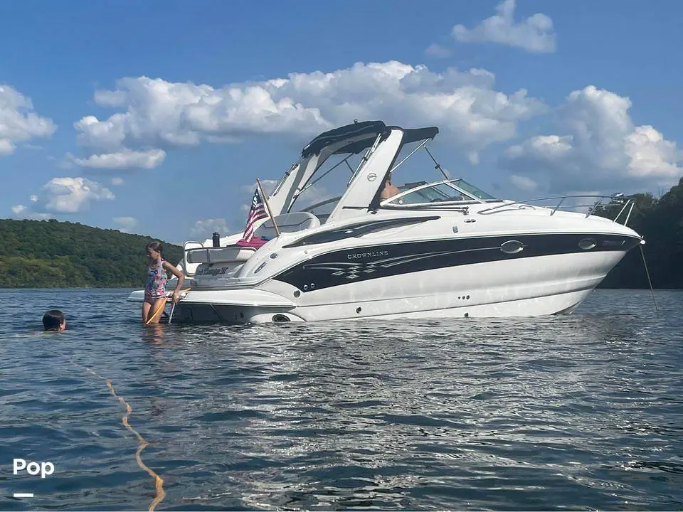 2005 Crownline 270 cr