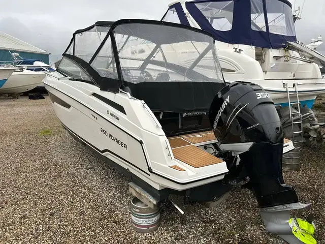 Parker Boats 850 Voyager