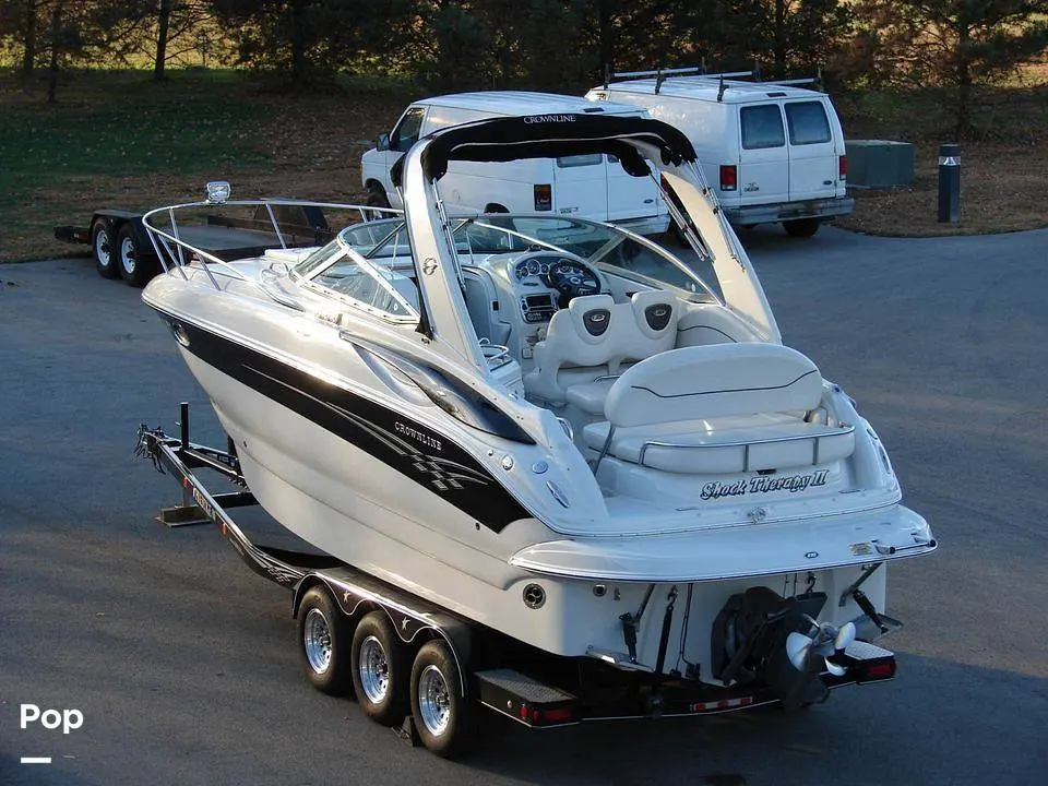 2005 Crownline 270 cr