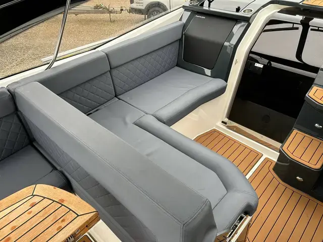 Parker Boats 850 Voyager