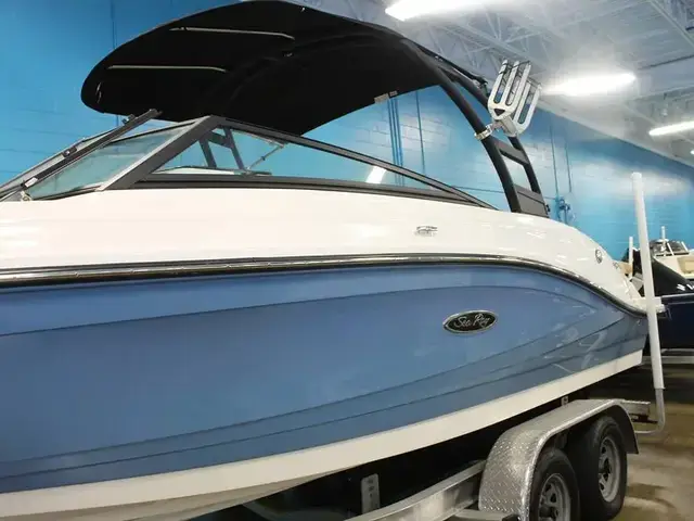 Sea Ray SPX 230