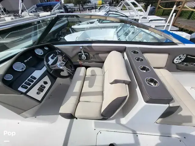 Bryant Boats Calandra