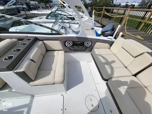 Bryant Boats Calandra