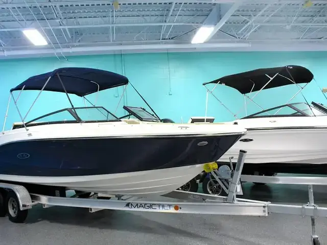 Sea Ray 230 SPX for sale in United States of America for $48,290