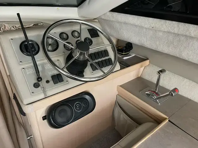 Bayliner Ciera 2858 Command Bridge