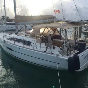 2017 Dufour 382 Grand Large