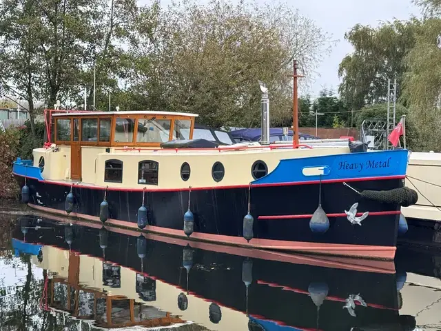 Branson Dutch Barge Barge