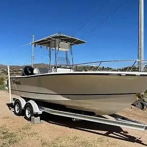 2016 Mako 204 Cc