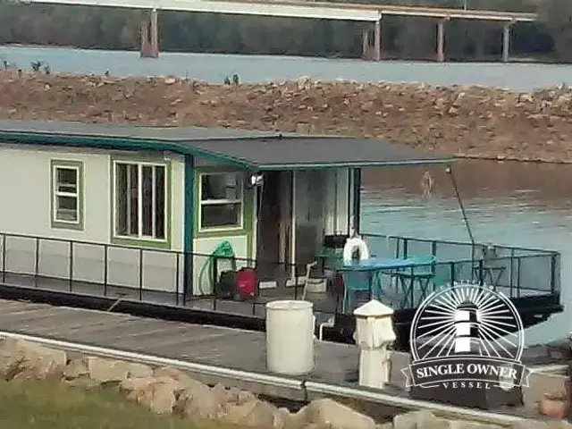 Custom Boats 50-Foot Houseboat